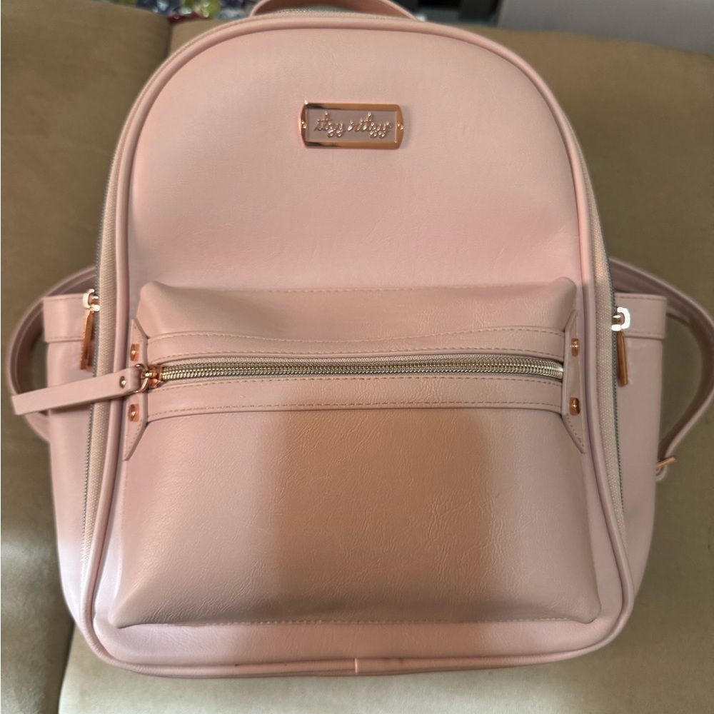 Itzy Ritzy blush bundle